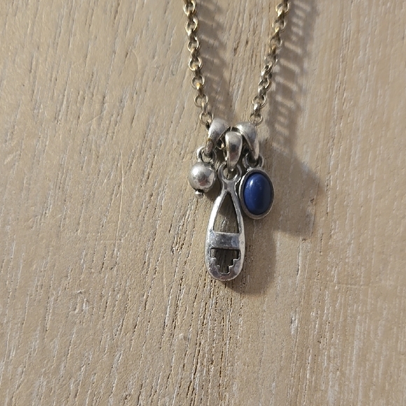 Lucky Brand Trio Pendant Elegant Silvertone and Blue Pendant Necklace 18" Length - Picture 1 of 3